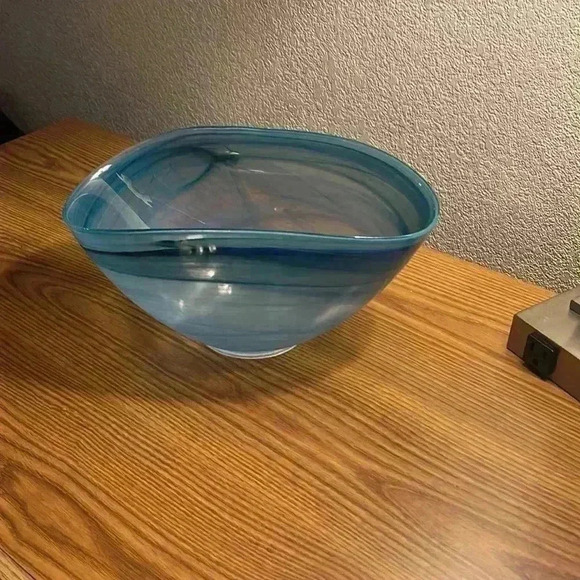 Beautiful Decorative  Blue Bowl - Picture 6 of 6